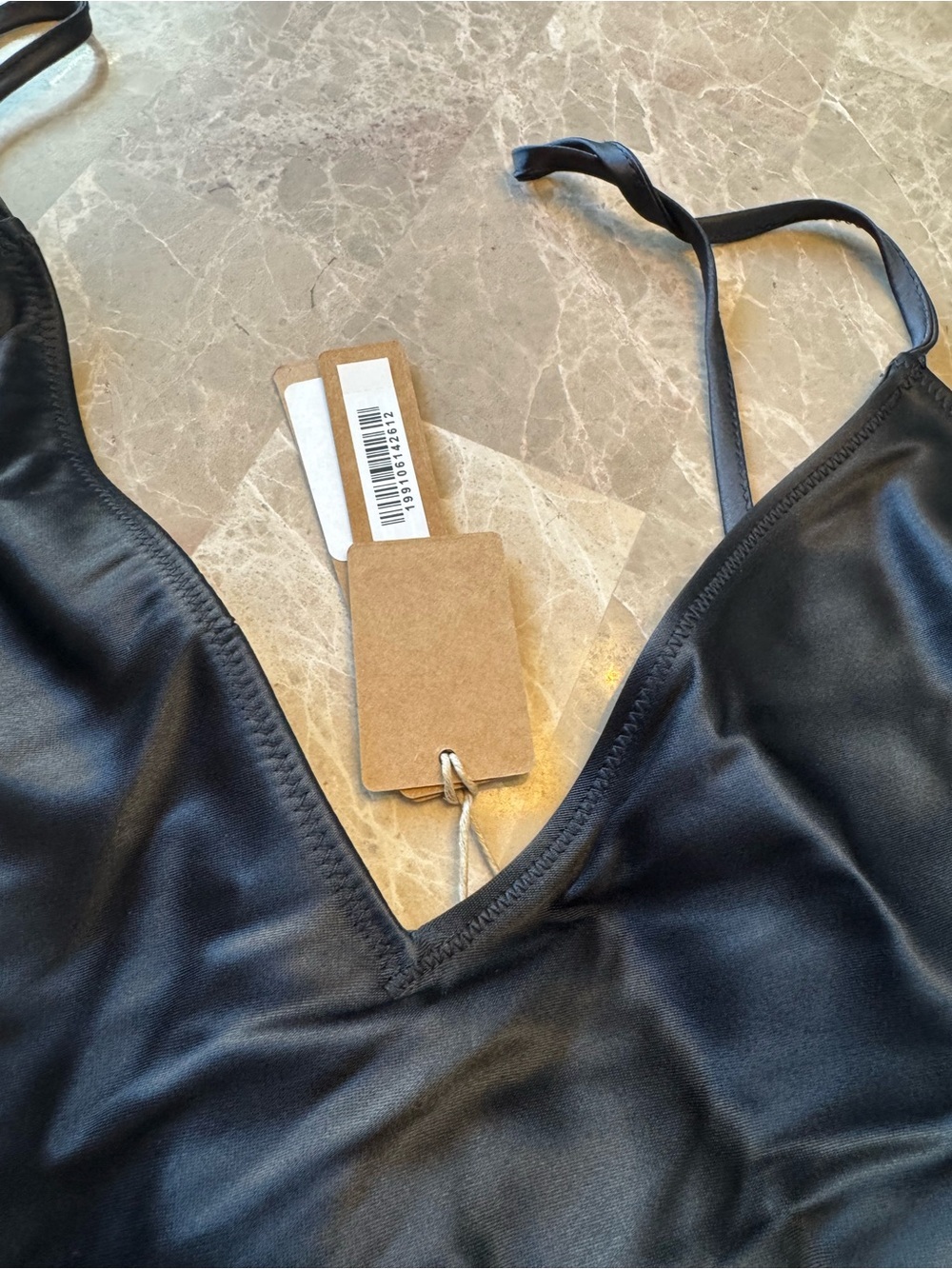 SKIMS Heavyweight Satin Cami L - Picture 5 of 11